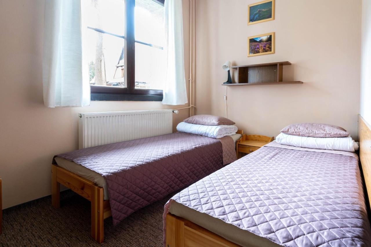 Miedzynarodowe Schronisko Mlodziezowe Ptsm Szarotka Hostel Zakopane Exterior foto