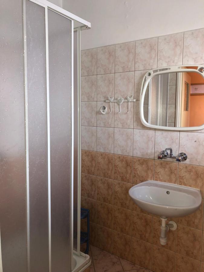 Miedzynarodowe Schronisko Mlodziezowe Ptsm Szarotka Hostel Zakopane Exterior foto